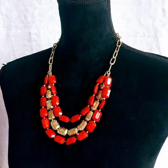 #J6 Red & Gold Rectangular Shaped Beaded Necklace - Picture 2 of 6